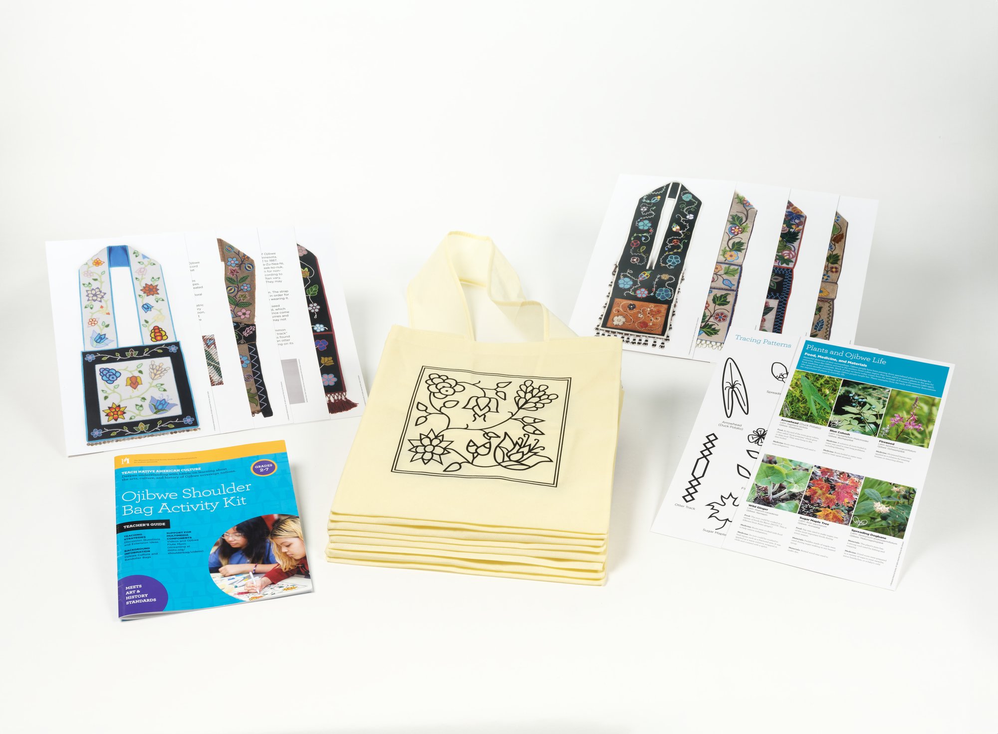 mnhs_shoulder-bag-kit_full-group_7926